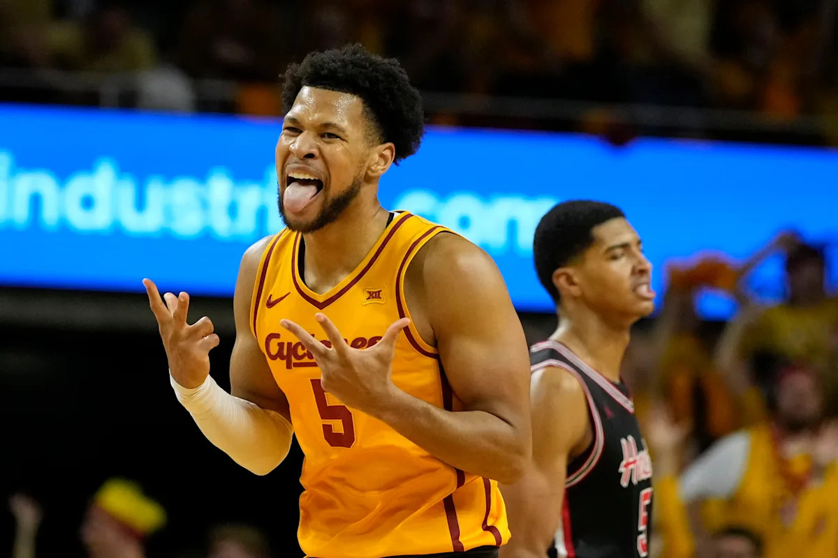 No. 6 Iowa State Upsets No. 2 Houston 70-67 in Big 12 Thriller